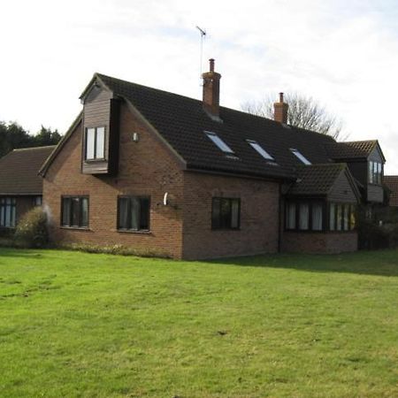 Clare House Hotel Mundford Kültér fotó